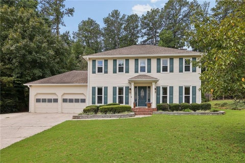 Homes For Sale - 235 Carriage Station Circle<br/> Roswell, GA 30075