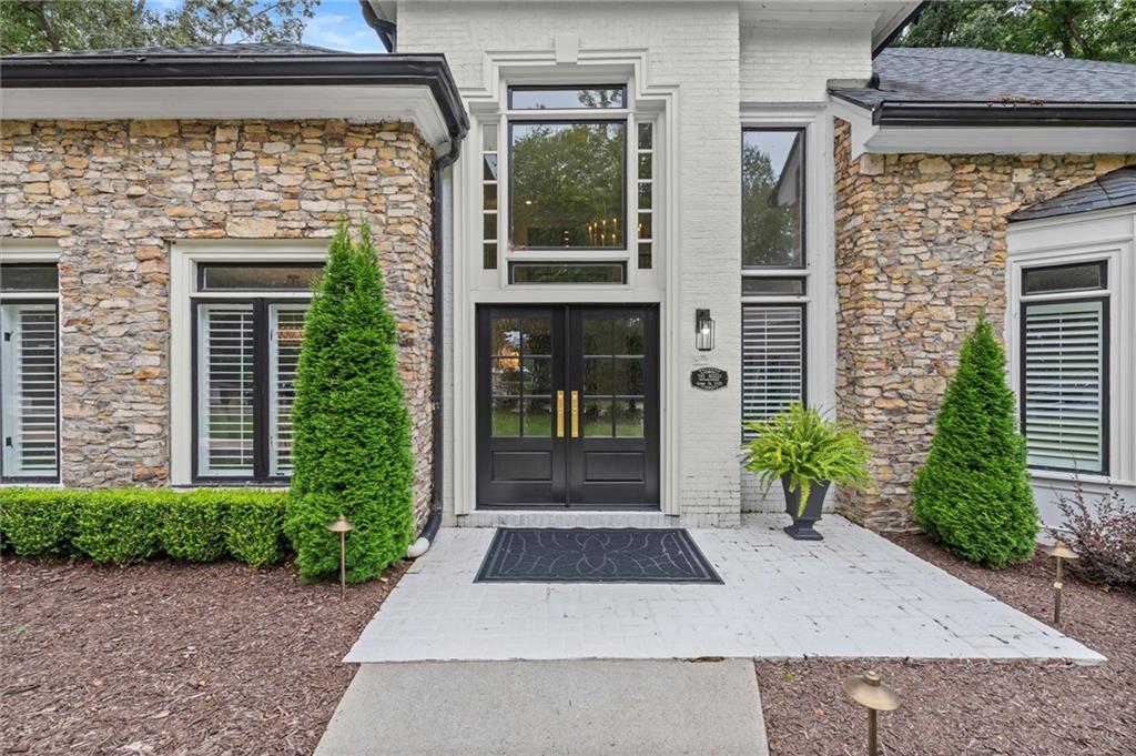 1460 Lakemist Court
