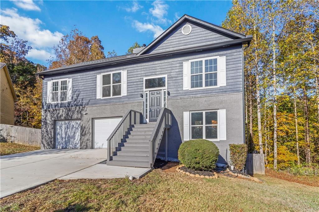 2490 Riverwood Spring