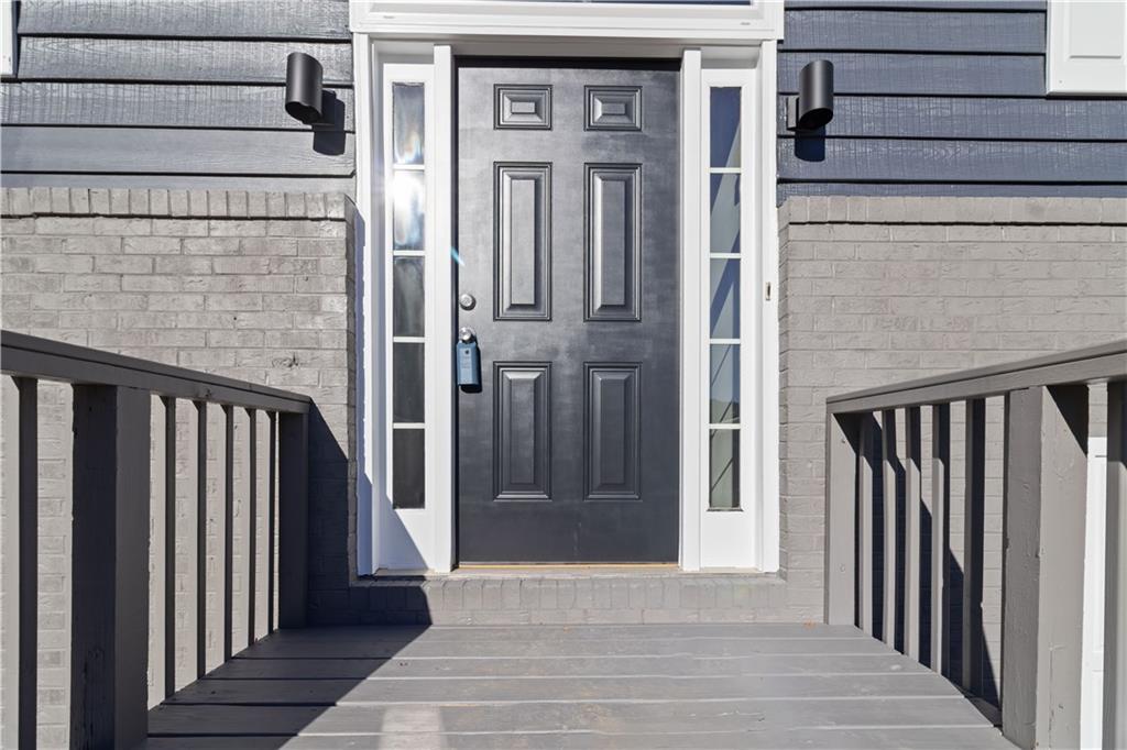 2490 Riverwood Spring