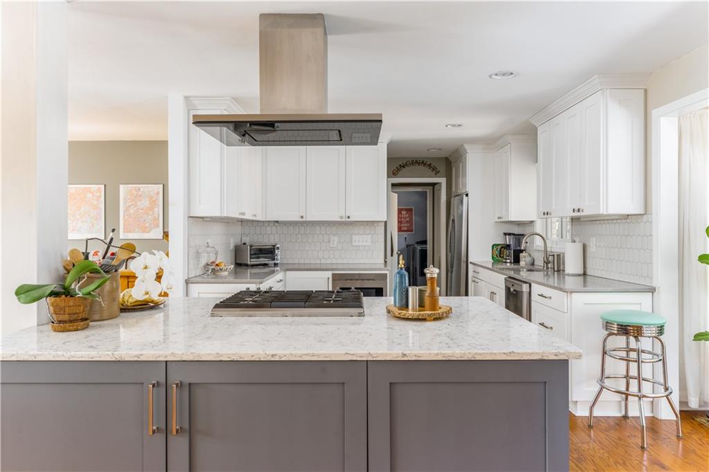 2590 Hawthorne Place, Atlanta, Georgia image 11