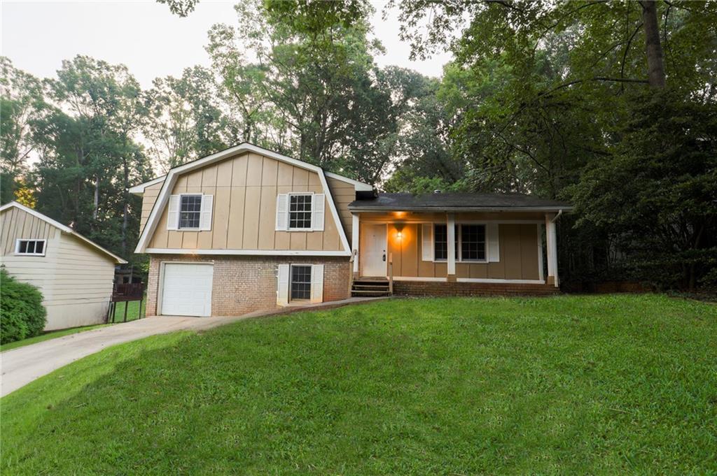 Summer’s Final Countdown! Move in before Aug 30th and choose your reward: $250 Amazon Gift Card OR 55" Smart TV!
Encounter the perfect blend of comfort and style at 6926 Vesta Brook Drive, a charming rental home nestled in the heart of Morrow, GA. This inviting residence boasts three spacious bedrooms designed to offer restful retreats for everyone. With two full bathrooms, mornings are a breeze, ensuring that everyone can start their day smoothly. Spanning 1,679 square feet, the home provides ample space for both relaxation and entertaining. The open-concept living area effortlessly flows into the dining space, creating a welcoming atmosphere for gatherings. Large windows throughout the home invite natural light, enhancing the warm and inviting ambiance. The kitchen is both functional and stylish, ready to inspire your culinary adventures. Outside, the property's surroundings promise a serene retreat after a busy day. Conveniently located, this home offers easy access to local amenities while providing a peaceful haven to return to. Discover a place where comfort meets convenience, making every day feel like a getaway.
Disclosure:
All information is believed to be accurate, however, changes to the exterior, interior, landscaping, or appliances may have occurred since the photographs were taken, and prices and dates may change without notice. Sapir Realty does not lease homes through Craigslist nor do we accept payment of deposits via CashApp, Zelle, or Wire transfers. Beware of scammers. Please make sure to call our office to confirm payment options.
Disclaimer:
This property qualifies for Section 8. Please note that the rent amount submitted to the Housing Authority will be based on their current payment standards. The final approved rent is subject to review and approval by the Housing Authority and may differ from the initially listed amount.
