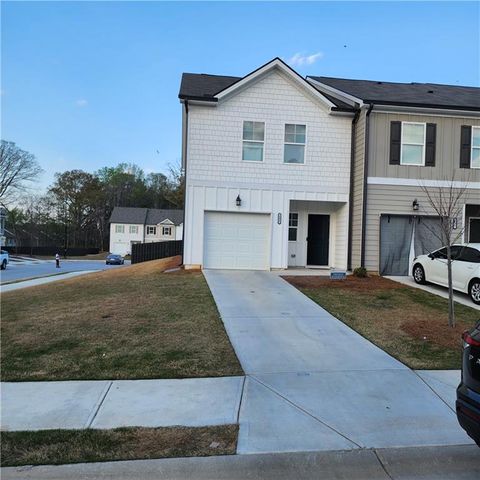 Townhouse For Sale - 251 Regent Park<br/> Hoschton, GA 30548