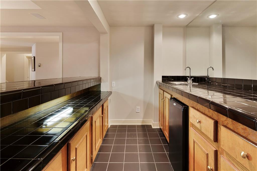 1163 Ascott Valley Drive, Johns Creek, Georgia image 41
