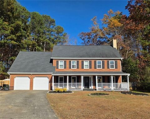 Homes For Sale - 2610 Loring Road<br/> Kennesaw, GA 30152