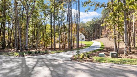 Homes For Sale - 165 Highlands Chase<br/> Ball Ground, GA 30107