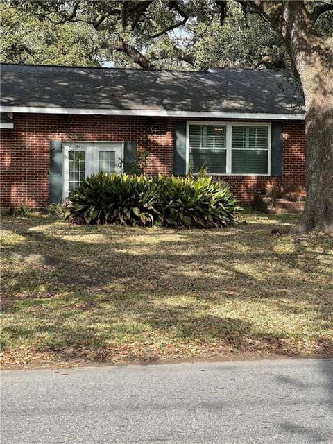 Homes For Sale - 506 5th Avenue<br/> Brunswick, GA 31520