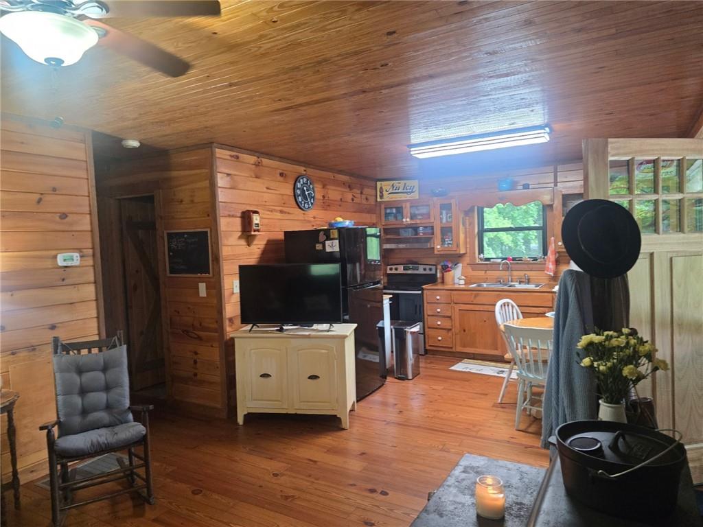1151 Twin Mountain Lake Circle