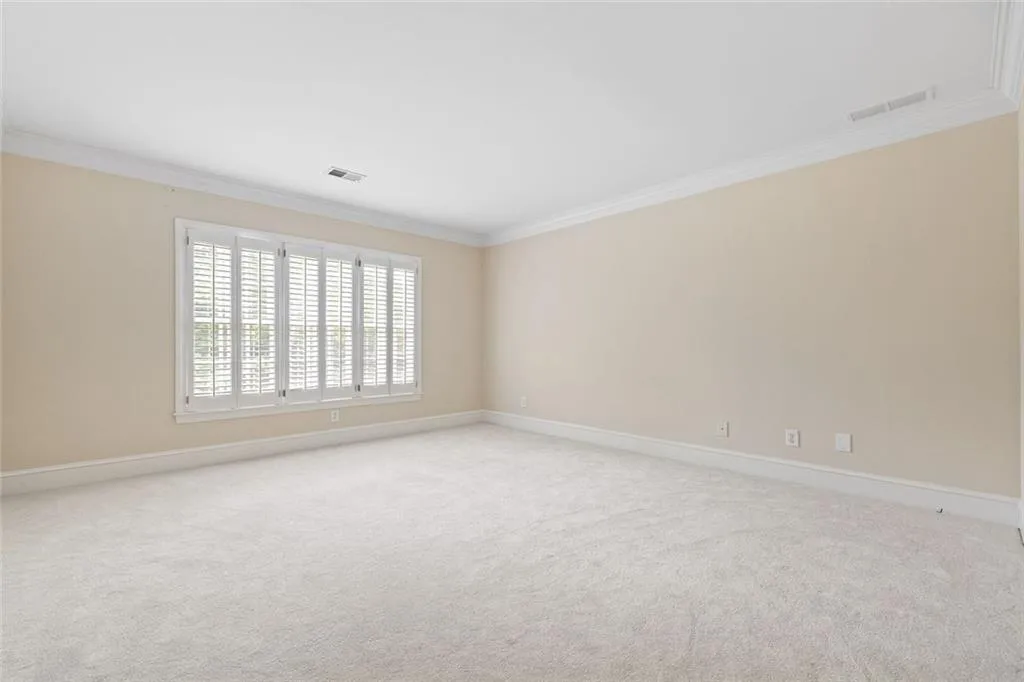 Sandy Springs, Georgia 30350, United States, 4 Bedrooms Bedrooms, ,6 BathroomsBathrooms,Residential,Pending,138249