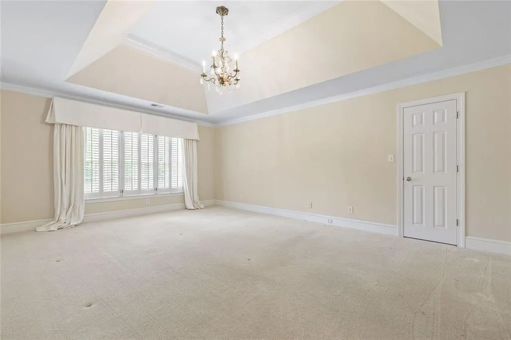 Sandy Springs, Georgia 30350, United States, 4 Bedrooms Bedrooms, ,6 BathroomsBathrooms,Residential,Pending,138249