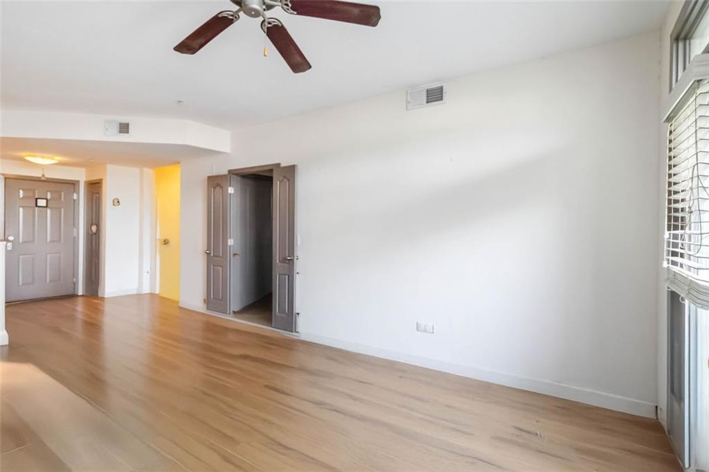 390 17TH Street NW 4066