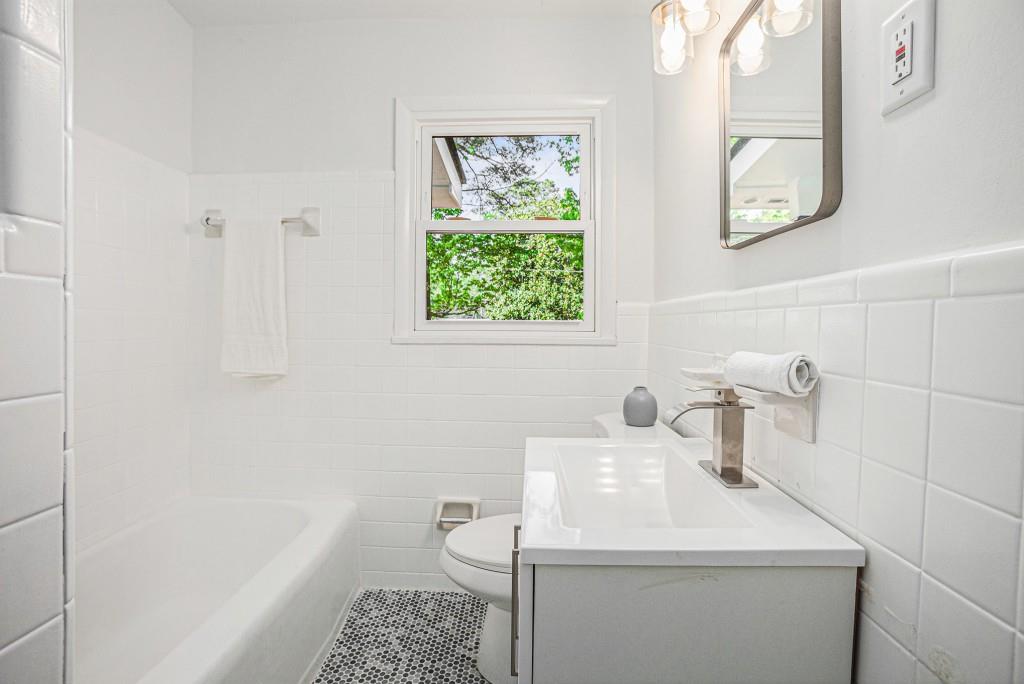 Pine Burr Estates - Residential
