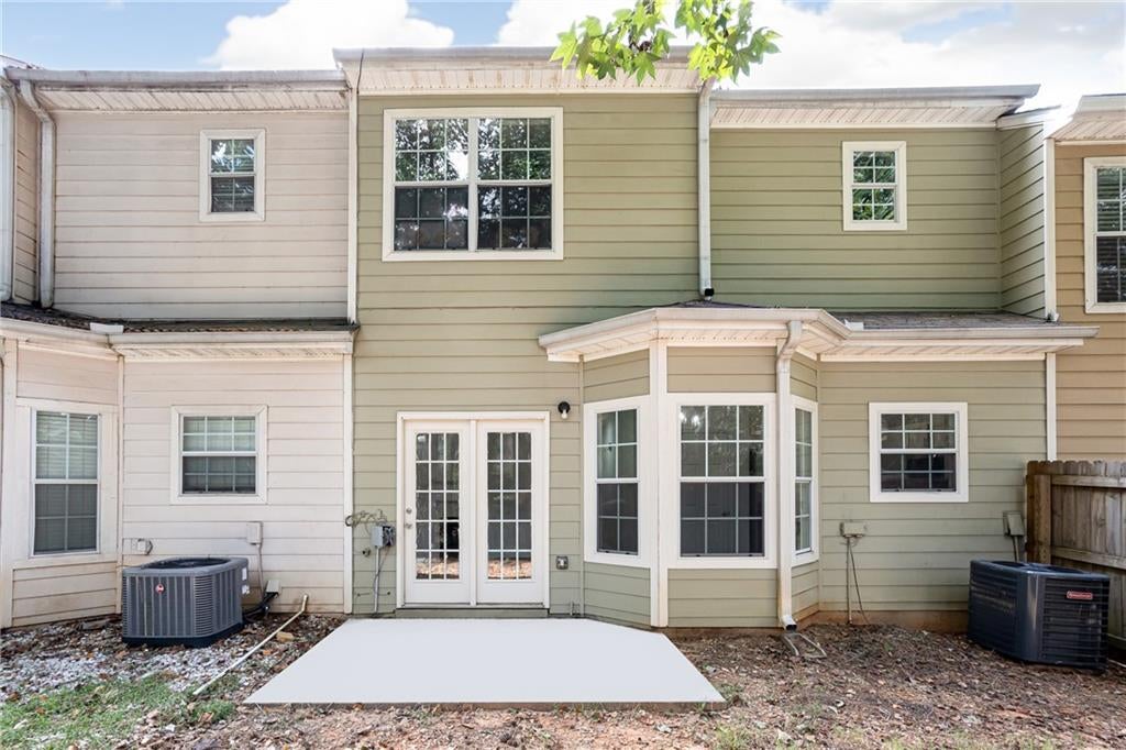 2486 Laurel Circle NW