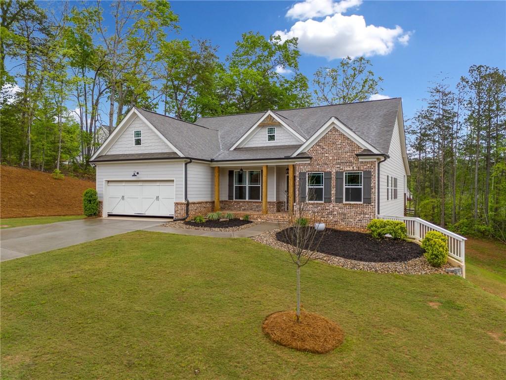 River Manor - Residential