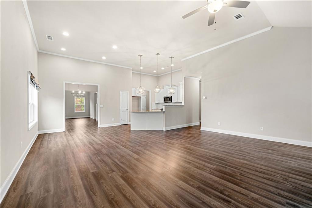 River Manor - Residential