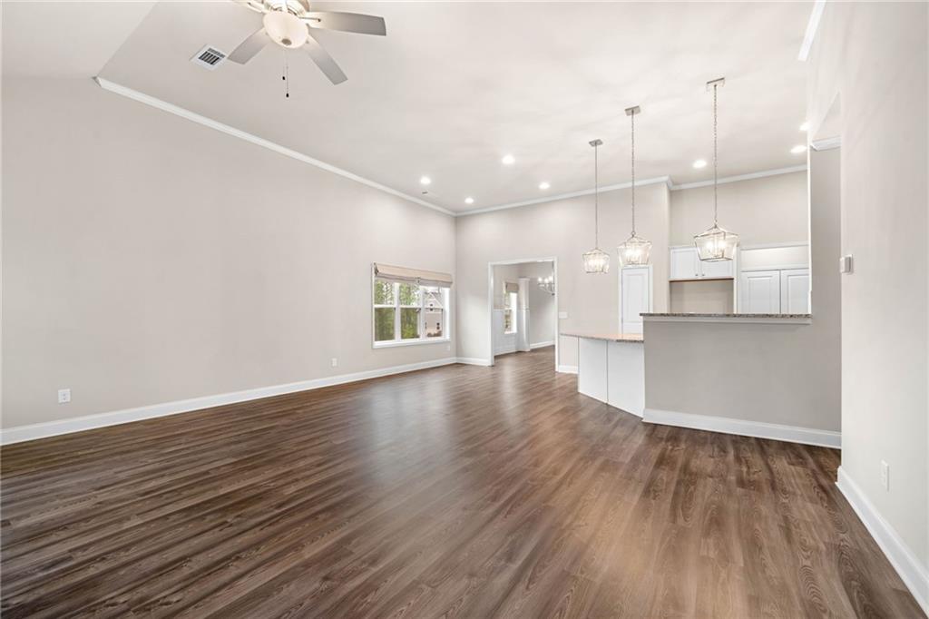 River Manor - Residential