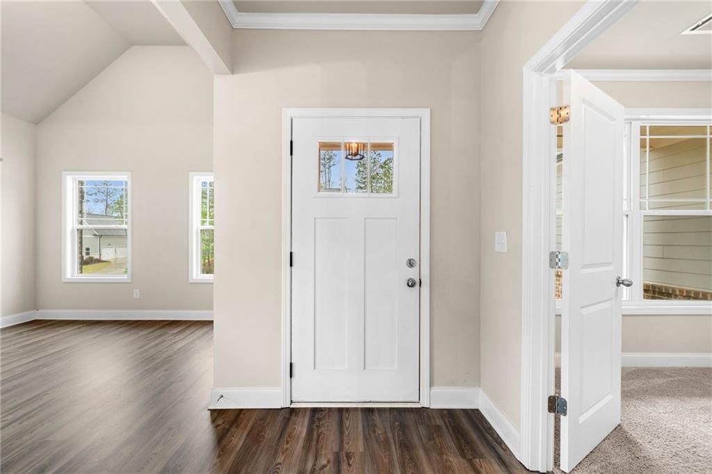 River Manor - Residential