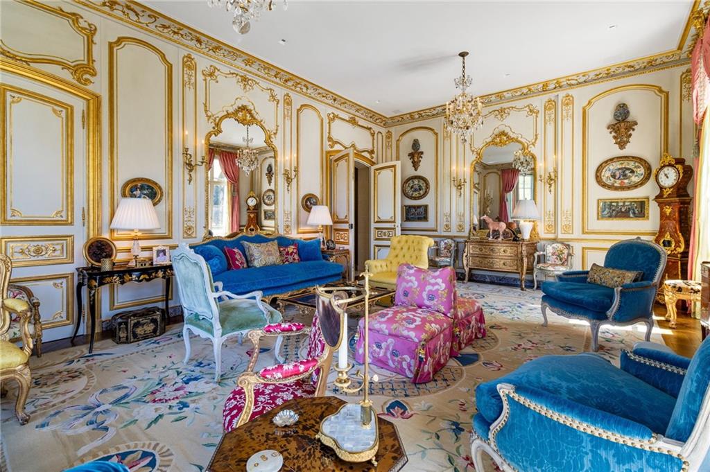 The Enclave on Peachtree - Residential