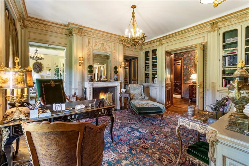 The Enclave on Peachtree - Residential