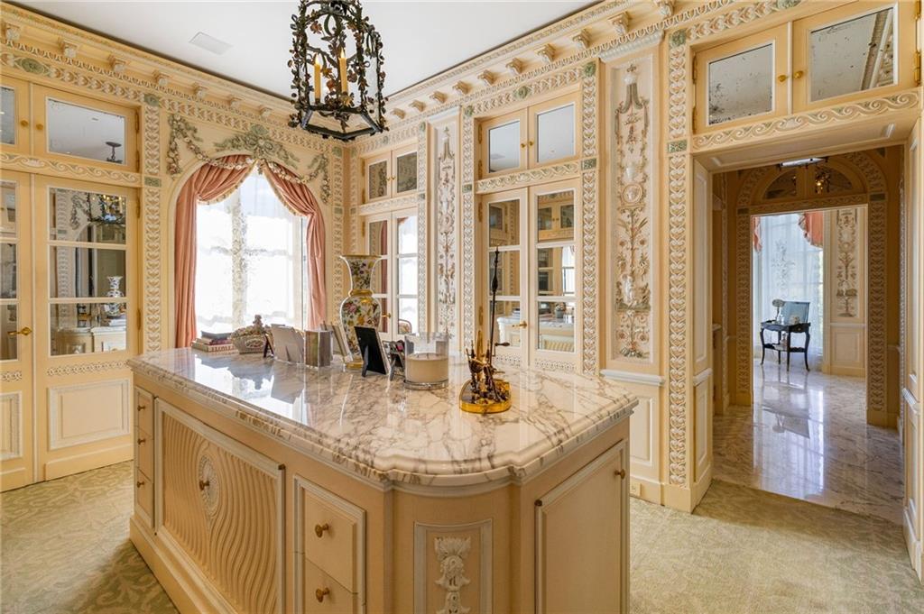 The Enclave on Peachtree - Residential