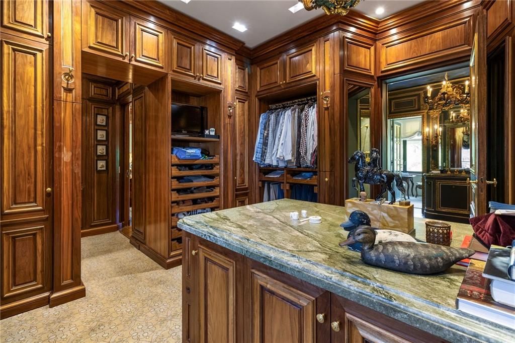 The Enclave on Peachtree - Residential