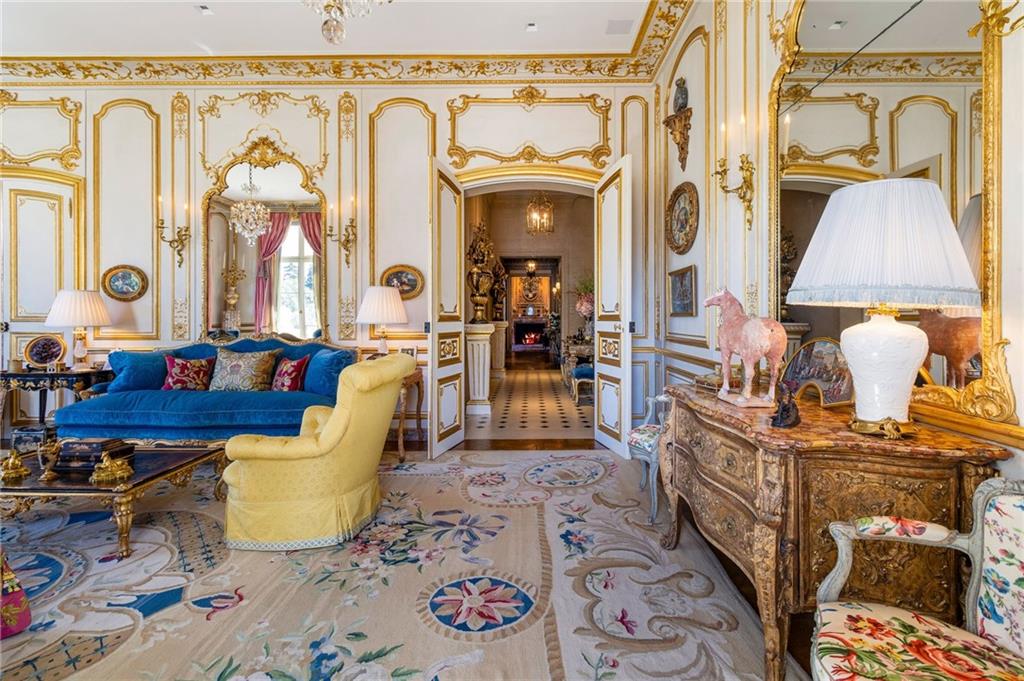 The Enclave on Peachtree - Residential