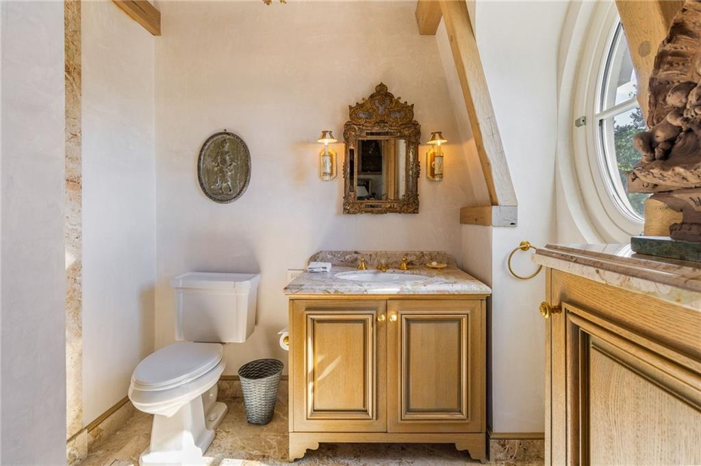 The Enclave on Peachtree - Residential