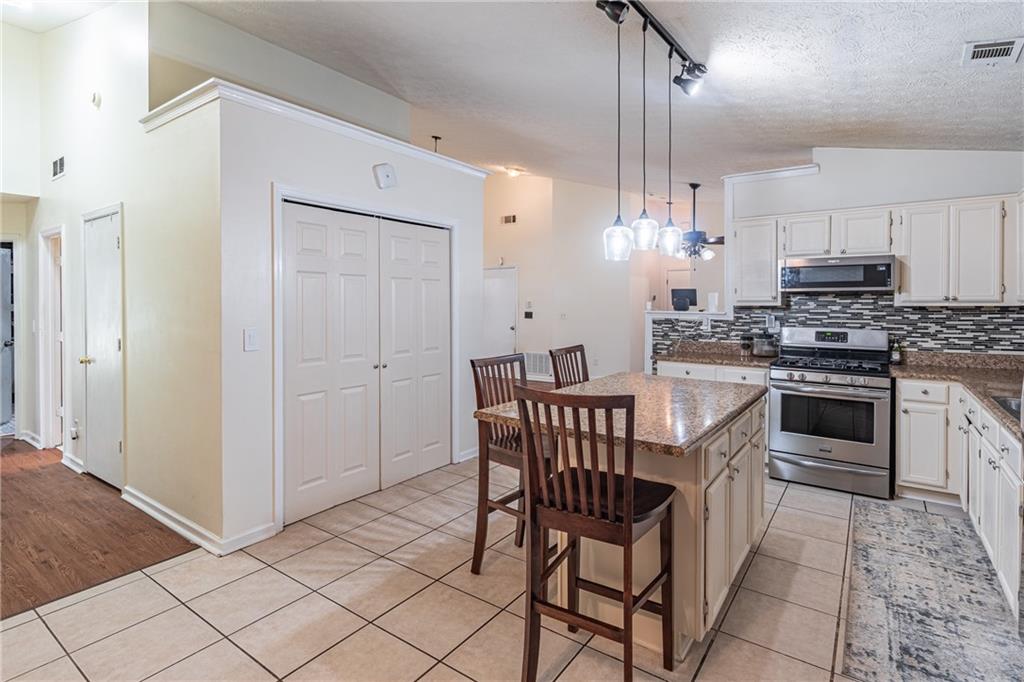 470 Paris Drive, Lawrenceville, Georgia image 6
