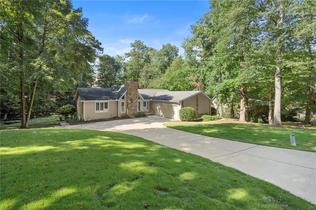 420 HACKBERRY Court