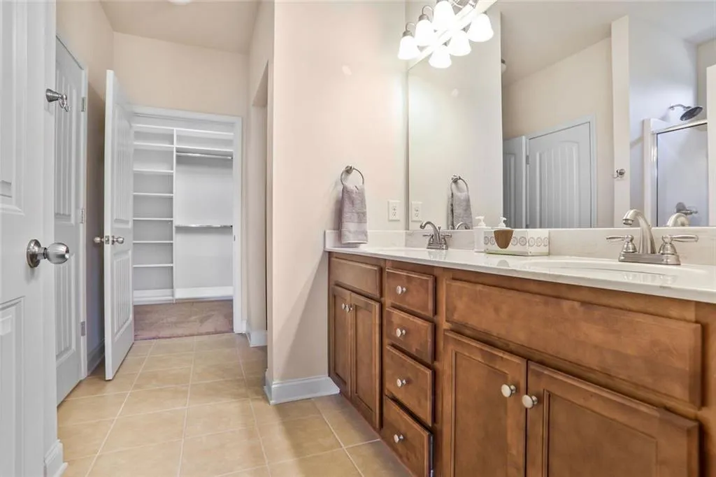 Cumming, Georgia 30040, United States, 3 Bedrooms Bedrooms, ,2 BathroomsBathrooms,Residential,Pending,126466