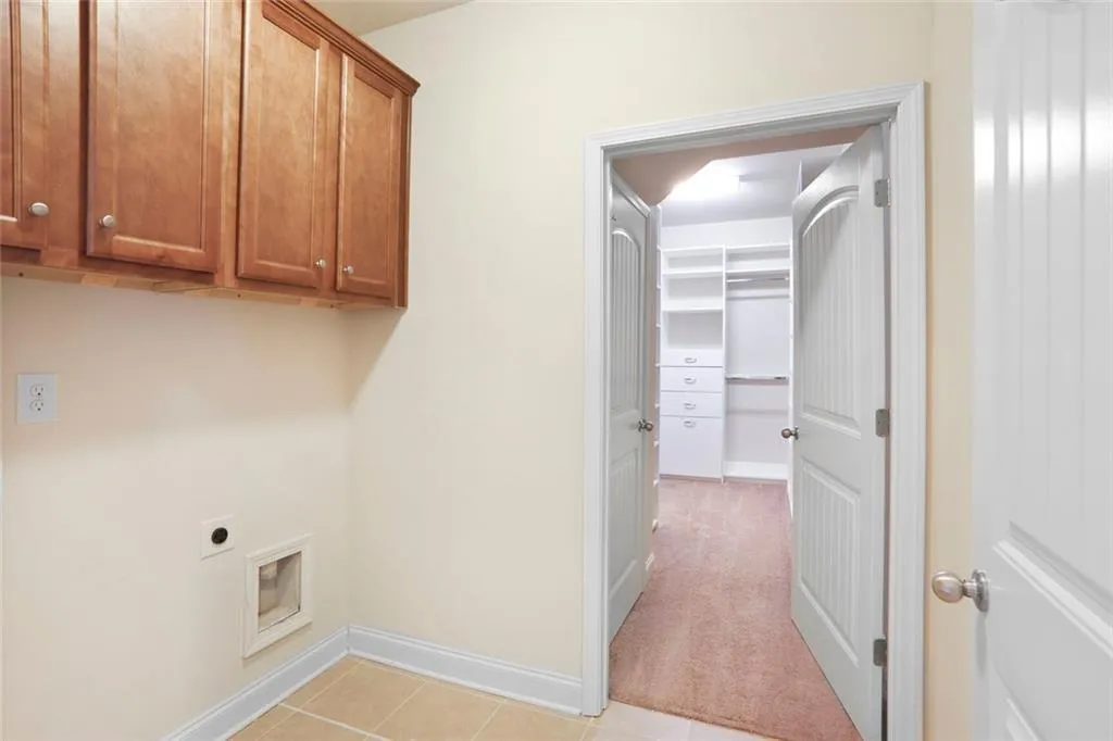 Cumming, Georgia 30040, United States, 3 Bedrooms Bedrooms, ,2 BathroomsBathrooms,Residential,Pending,126466