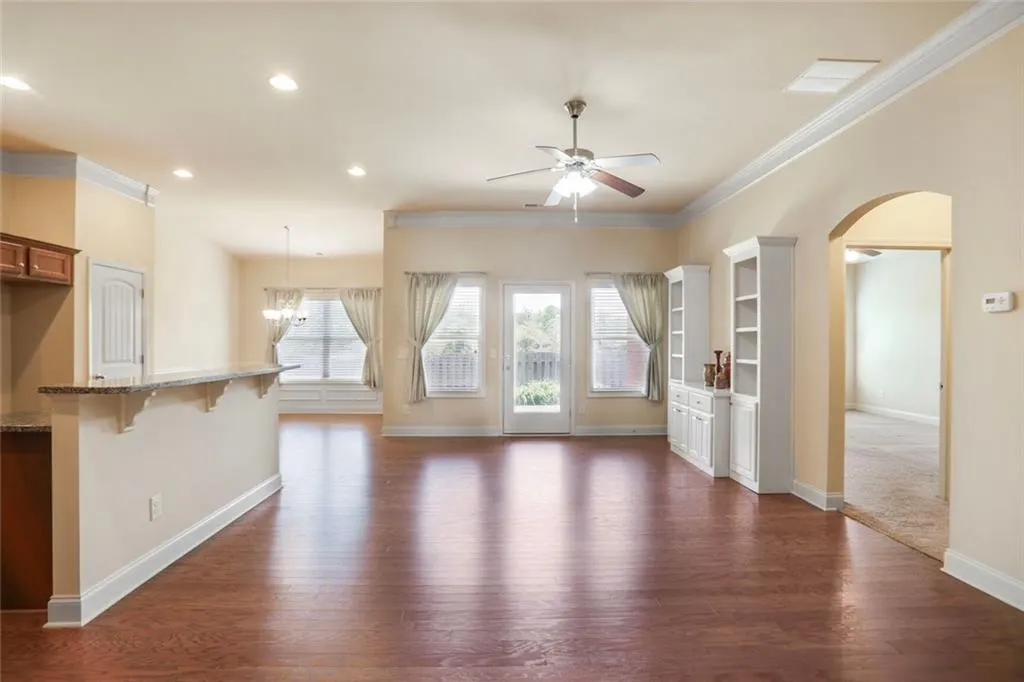 Cumming, Georgia 30040, United States, 3 Bedrooms Bedrooms, ,2 BathroomsBathrooms,Residential,Pending,126466