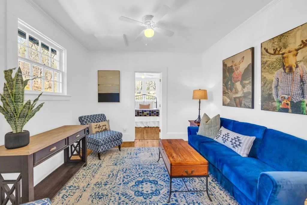 Lakemont, Georgia 30552, United States, 3 Bedrooms Bedrooms, ,2 BathroomsBathrooms,Residential,Active,92694