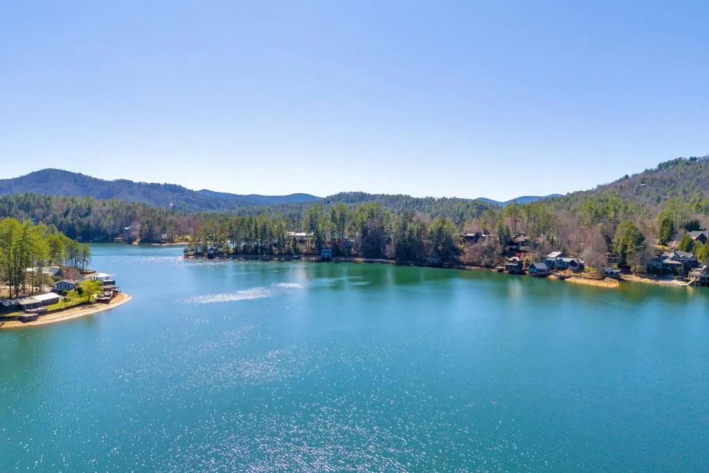 Lakemont, Georgia 30552, United States, 3 Bedrooms Bedrooms, ,2 BathroomsBathrooms,Residential,Active,92694