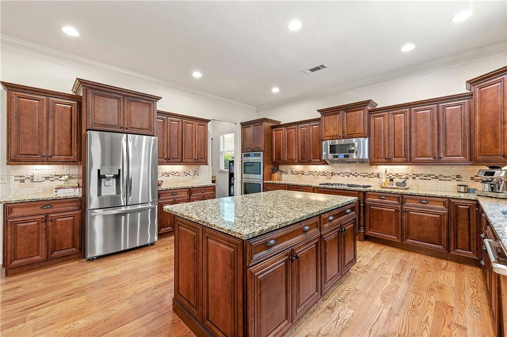 2317 Whiting Bay Courts NW