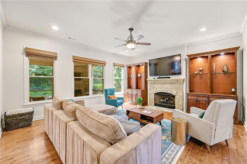 2317 Whiting Bay Courts NW