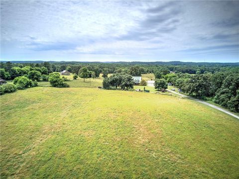 141 Holcomb Spur NW Adairsville GA 30103