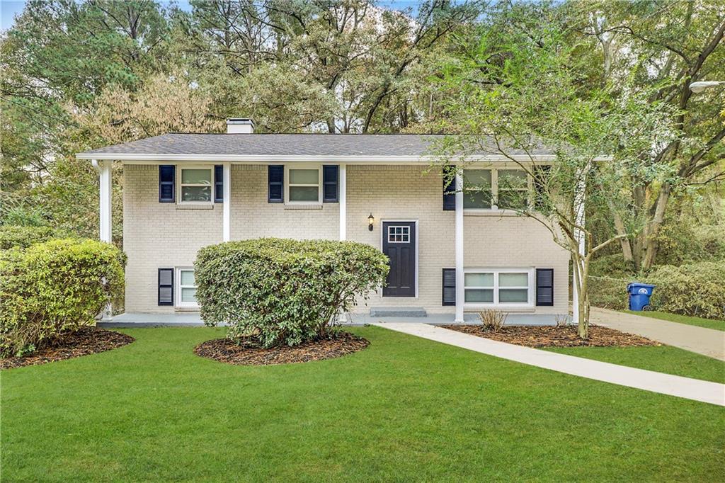 Rl Ezell - Residential Lease
