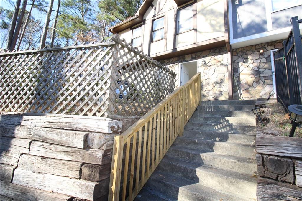 4438 Coopers Creek Drive SE