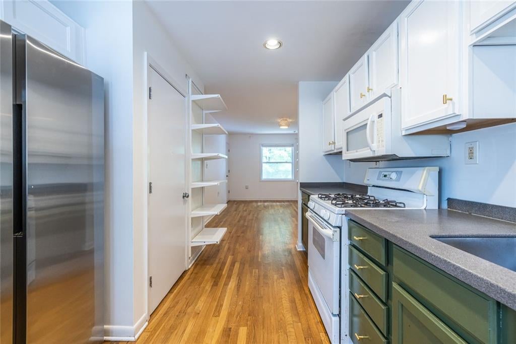575 Flat Shoals Avenue SE 8