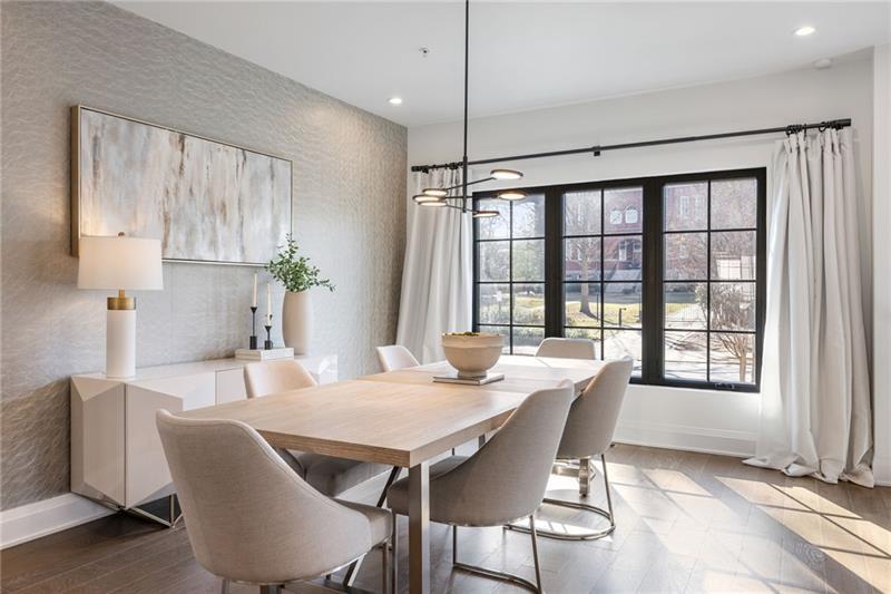 726 Edgewood Avenue NE