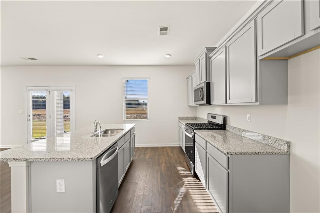 Twin Lakes - Residential