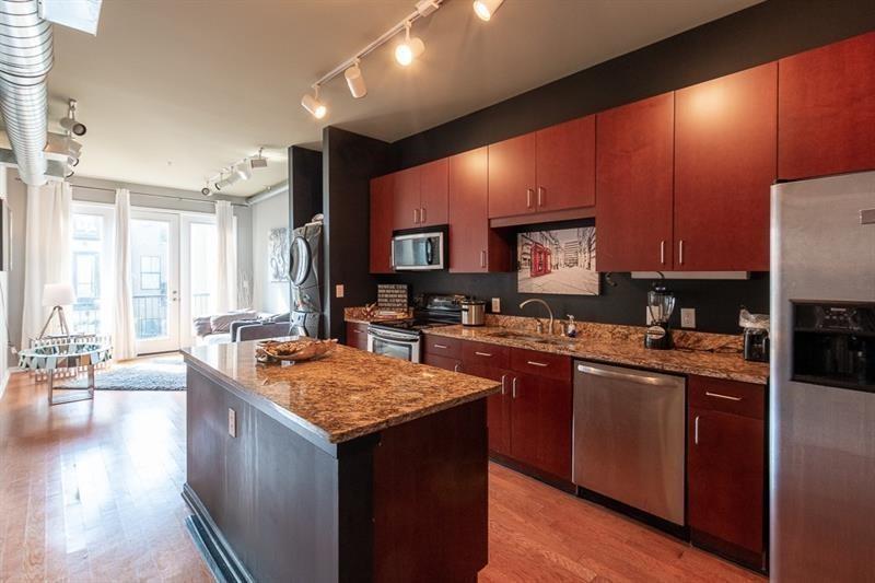 5300 PEACHTREE Road 2110