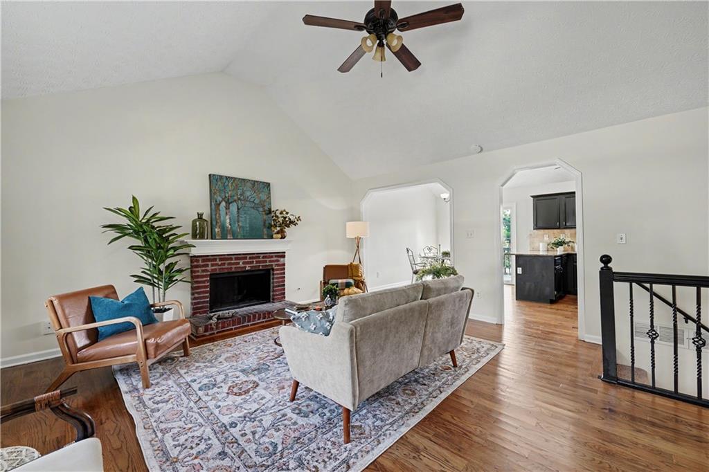 2765 Old Barn Trail