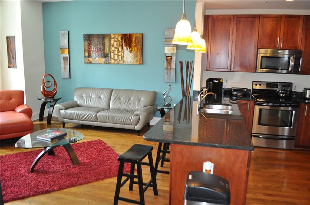 943 N Ormewood Park Drive SE 402