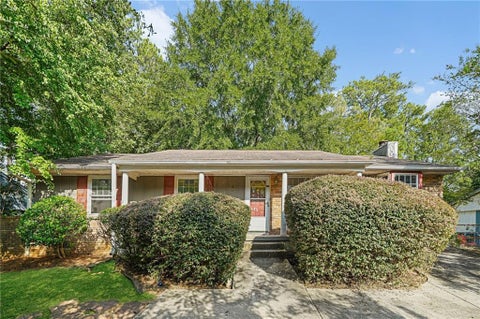 Homes For Sale - 2511 Spring Drive<br/> Smyrna, GA 30080