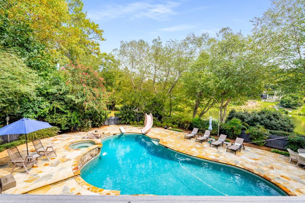 108 Chickering Parkway