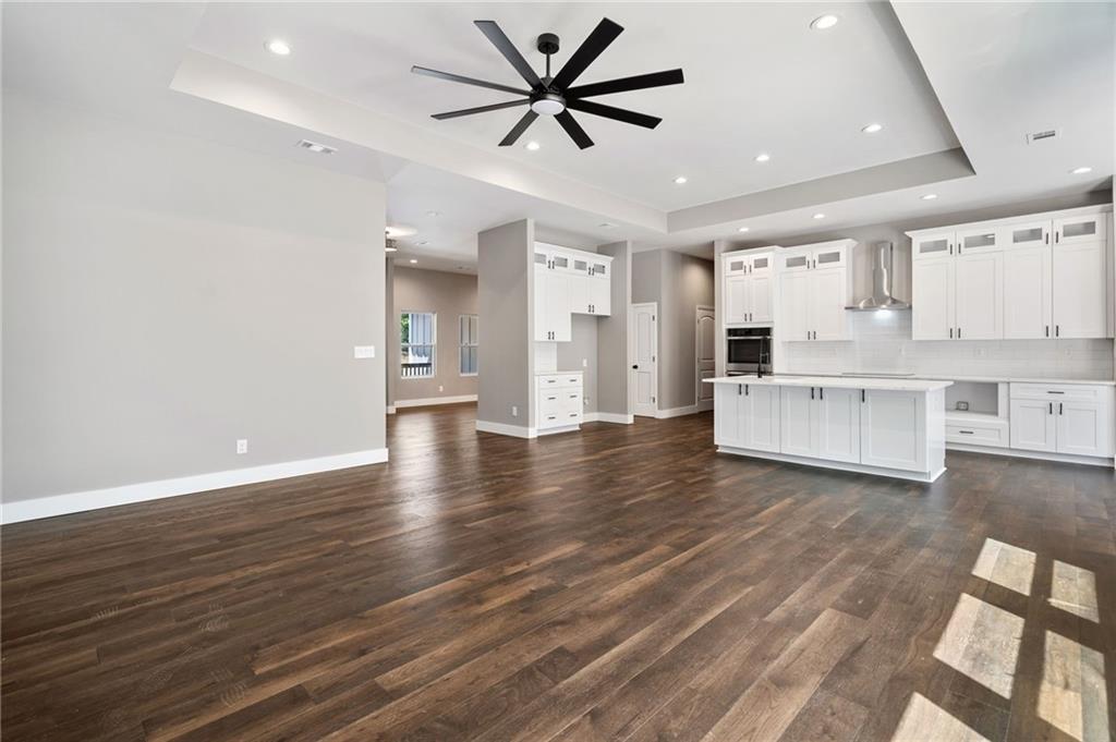 237 Barbara Lane SW