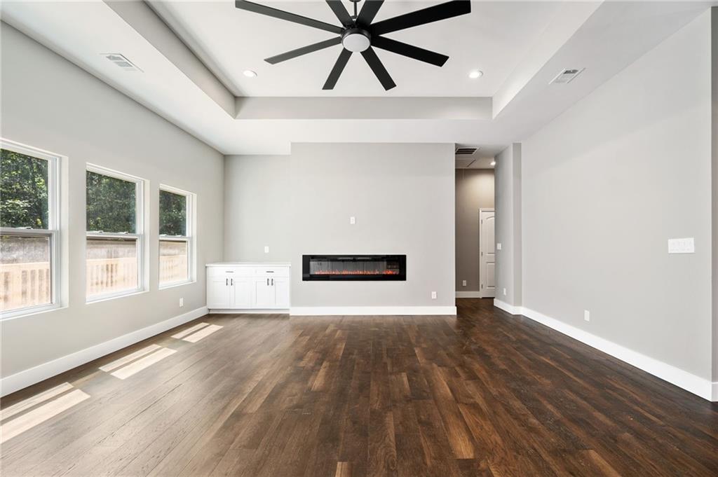 237 Barbara Lane SW