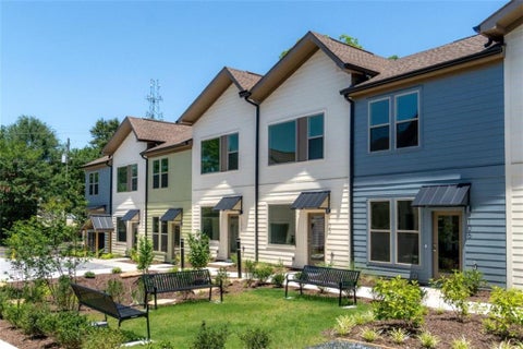 Condo For Sale - 1070 Dill Avenue #203<br/> Atlanta, GA 30310